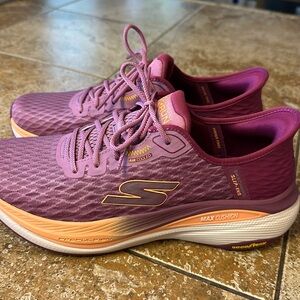 Skechers Slip-Ins Max Cushion Air Cooled